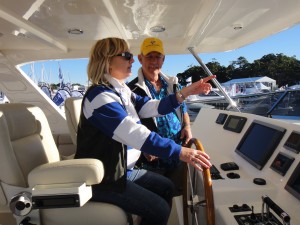 Powerboating tuition Southern Cross Yachting
